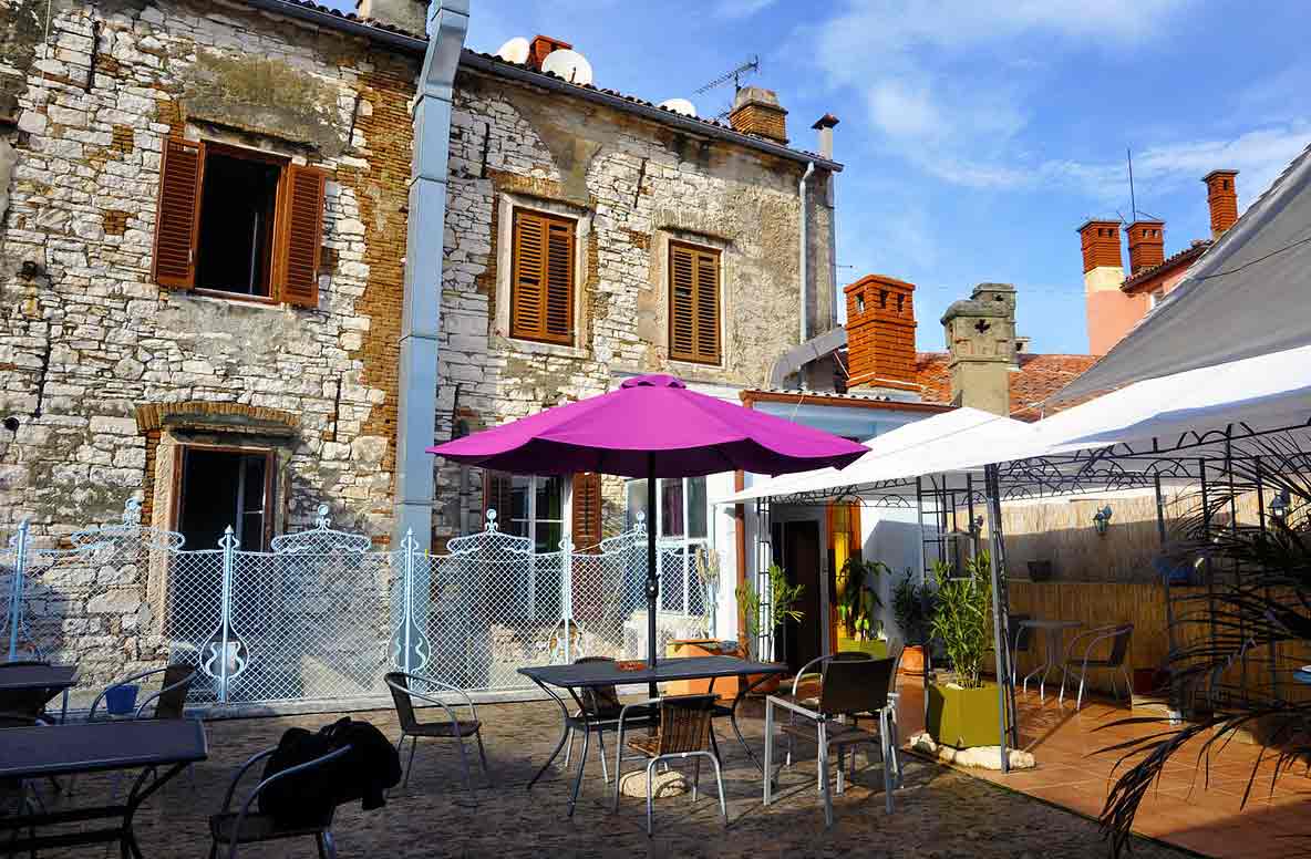 Hostel Riva Pula