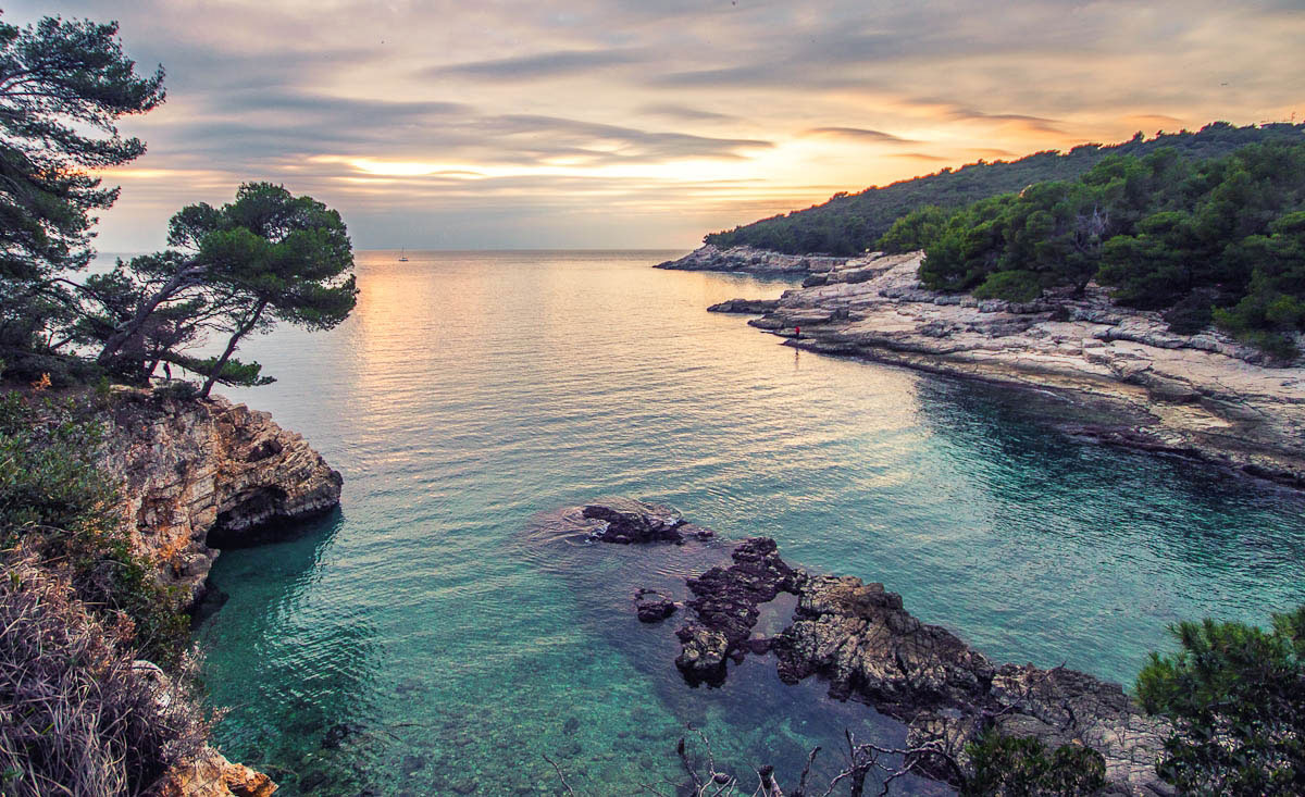 Seagull’s Rocks beach – “Galebove stijene” Pula