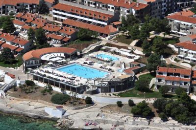 Horizont Golden Rocks Pula Resort 1