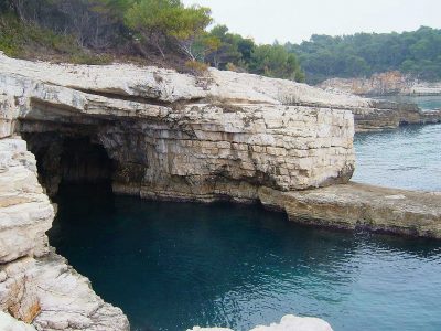 Seagull’s Rocks beach – “Galebove stijene” Pula 3