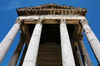 The Temple of  Augustus Pula 2