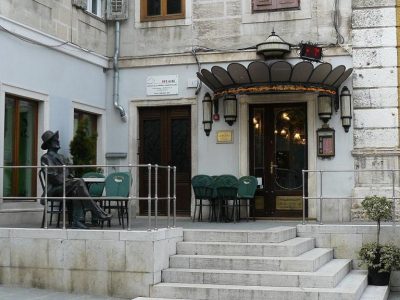 Uliks bar Pula