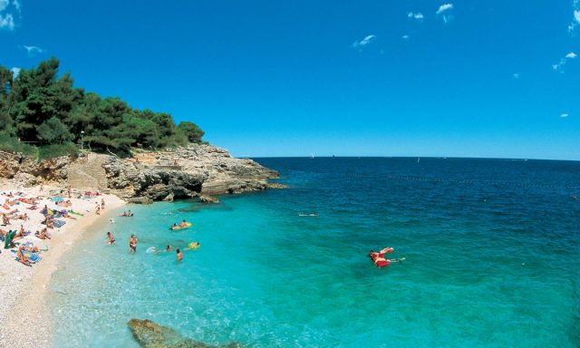 Hawaiian Cove Beach Pula