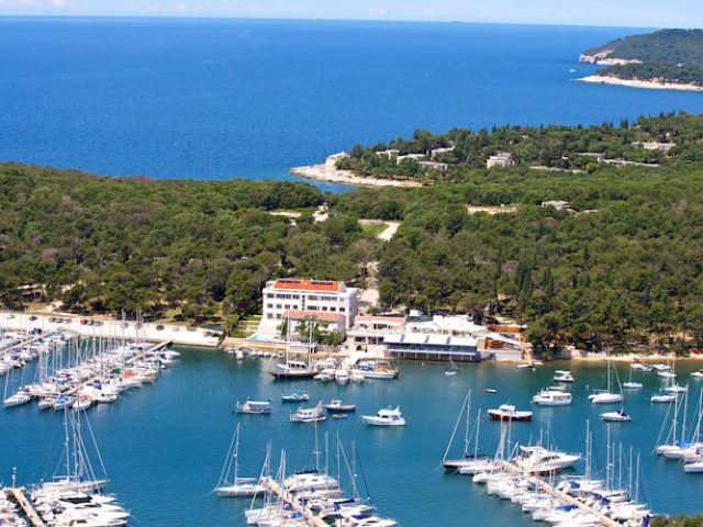 Ribarska koliba Resort Pula