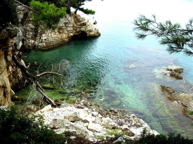 Seagull’s Rocks beach – “Galebove stijene” Pula