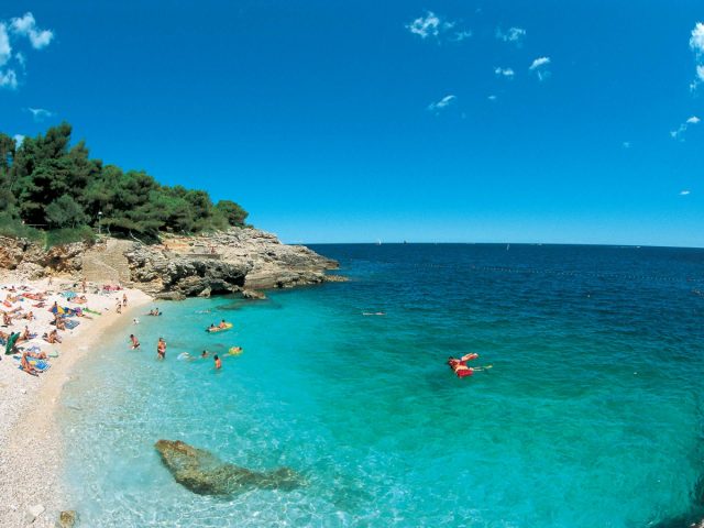 Hawaiian Cove Beach Pula