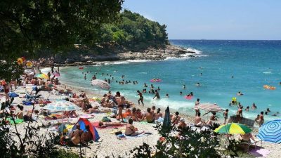Ambrela Beach Pula 3