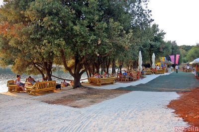 Zeppelin beach & lounge bar Pula 1