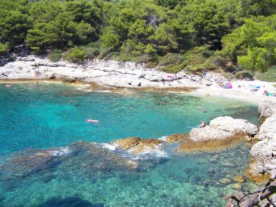 Valovine beach Pula 3